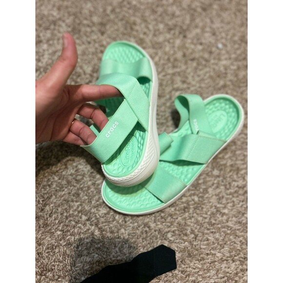 Crocs LiteRide Stretch Straps Sandals Mint Green 206081 Women Size 8 Water Shoes - Picture 9 of 9